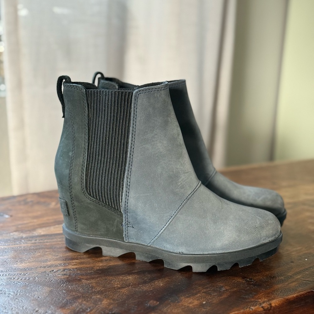 Sorel Women's Charcoal and blue Ankle Booties